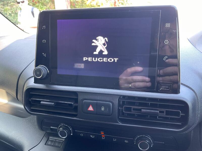 PEUGEOT PARTNER