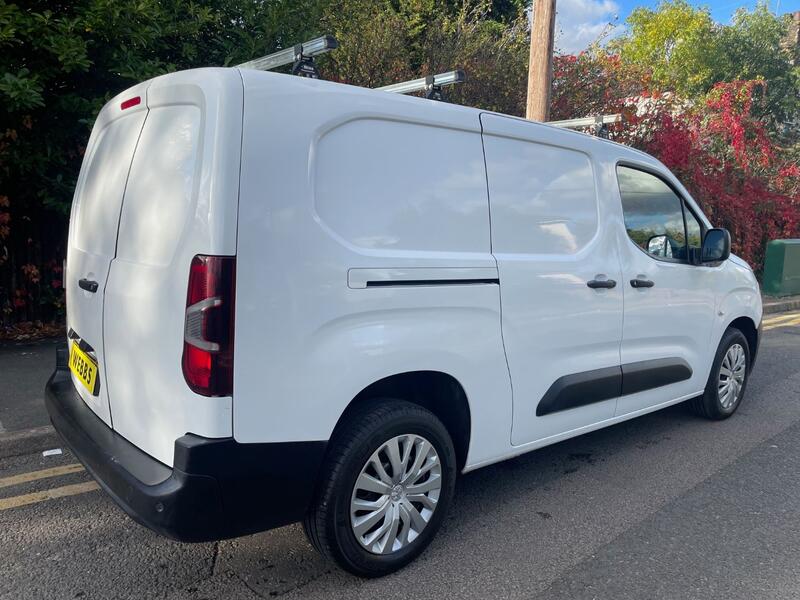 PEUGEOT PARTNER