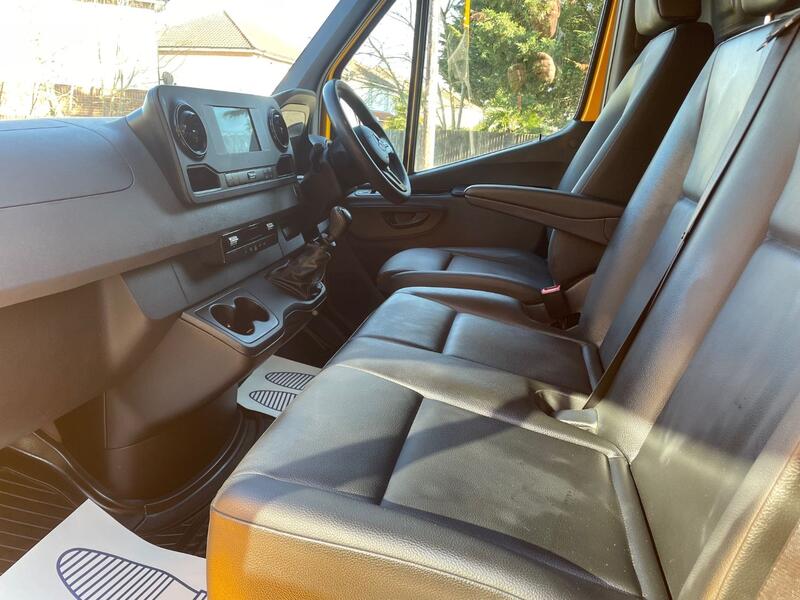 MERCEDES-BENZ SPRINTER