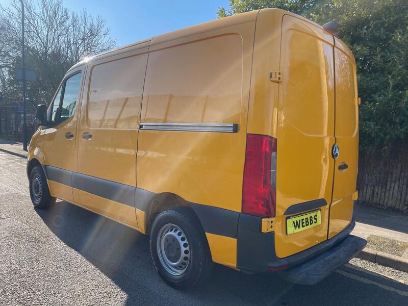 MERCEDES-BENZ SPRINTER