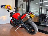 TRIUMPH STREET TRIPLE 675