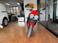 TRIUMPH STREET TRIPLE 675