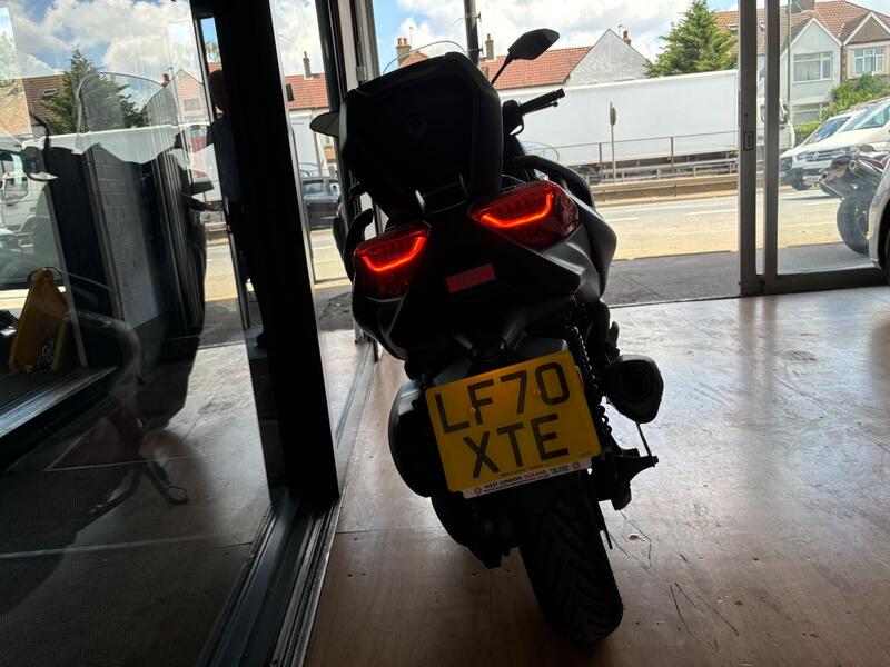 YAMAHA X-Max