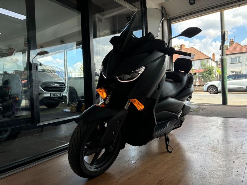 YAMAHA X-Max