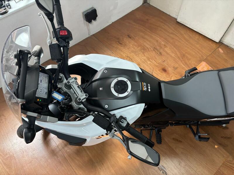 SUZUKI DL