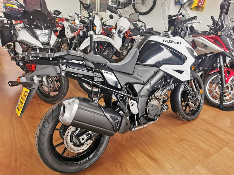 SUZUKI DL